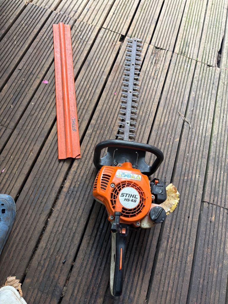 Stihl HS 45 Petrol Hedge Trimmer – Good Condition