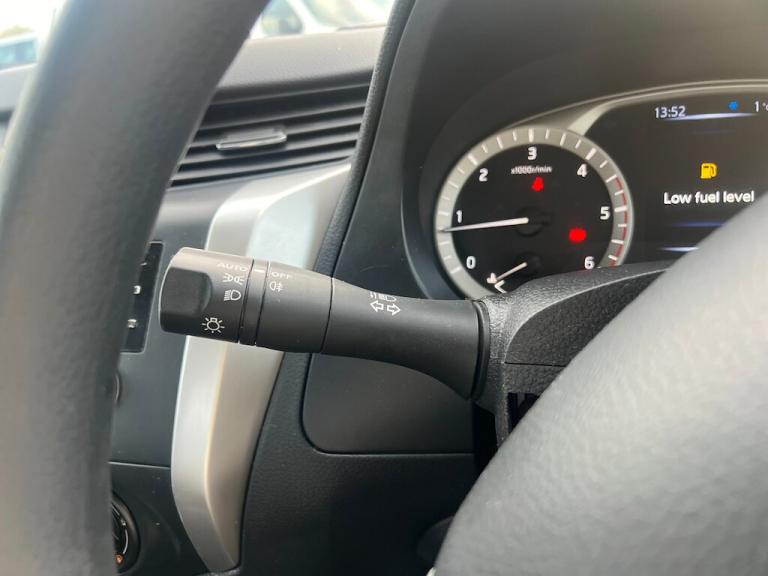 2018 Nissan Navara 2.3 dCi Visia King Pickup Extended Cab 4dr Diesel Manual 4WD Euro 6 (s/s) ( Pi...