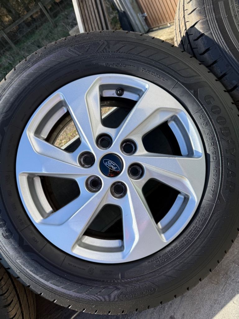Alloy wheels