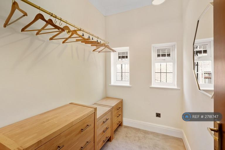 1 bedroom in Lullington Road, Salford, M6 (#2718747)