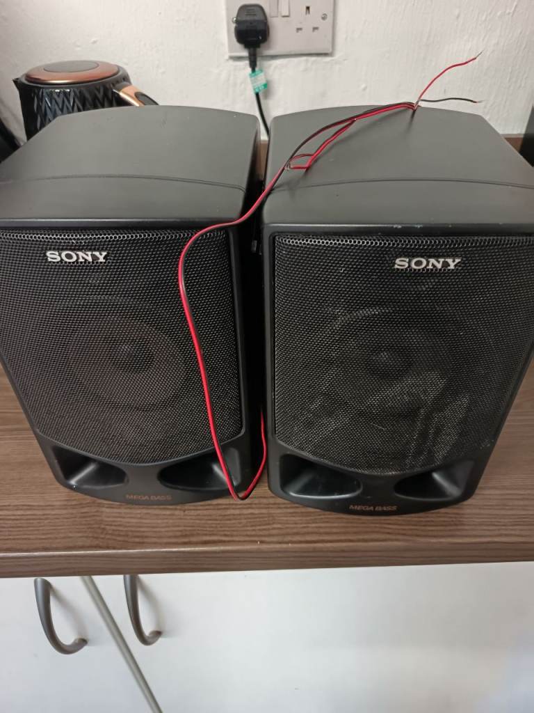 Sony cfd-z130 Speakers mega bass 