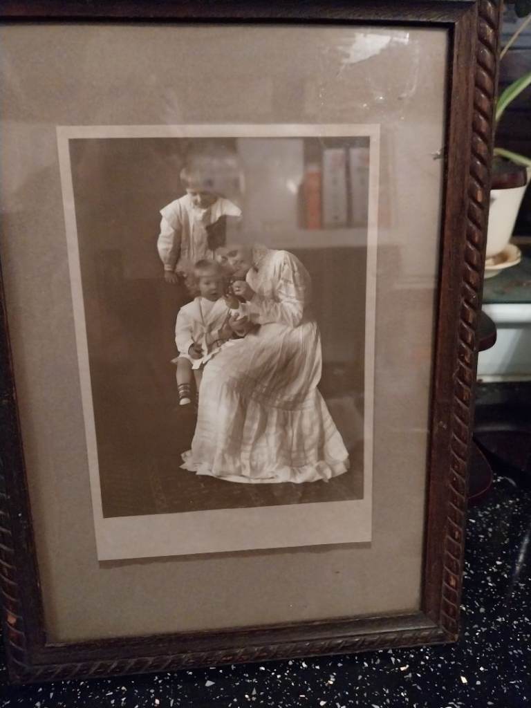 image for Antique photo in frame