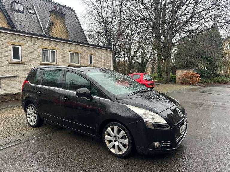 2013 Peugeot 5008 1.6 HDi 115 Allure 5dr MPV Diesel Manual