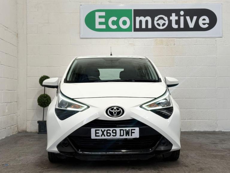 2019 Toyota AYGO 1.0 VVT-i x-play x-shift Euro 6 5dr HATCHBACK Petrol Automatic