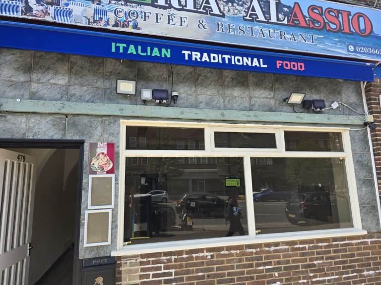 Fully Equipped Hot Food Café/Restaurant To Let – Prime SM3 Location on London Road