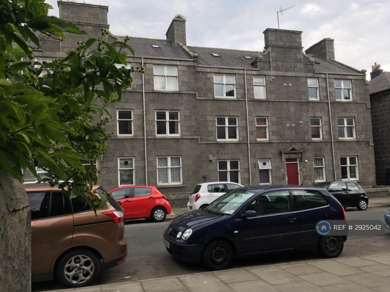 2 bedroom flat in Roslin Street, Aberdeen, AB24 (2 bed) (#2925042)