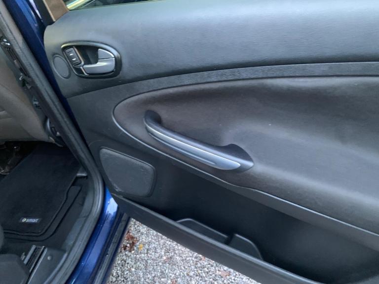 2011 Ford S-Max 2.0 TDCi Titanium Powershift Euro 5 5dr MPV Diesel Automatic