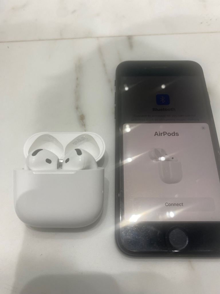 AirPods gen 4 