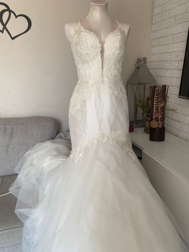 Stella York Wedding Dress Size 14 – Beautiful Condition