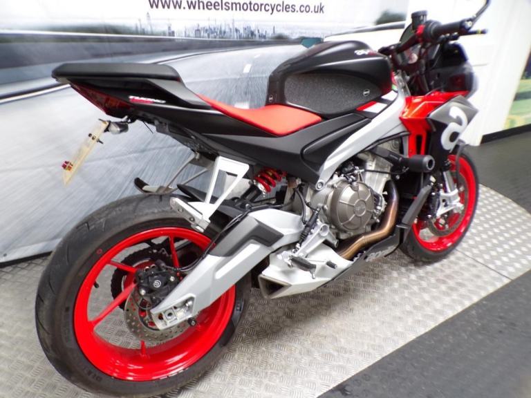 2021 APRILIA TUONO 660 WITH UNDER 7,000 MILES.