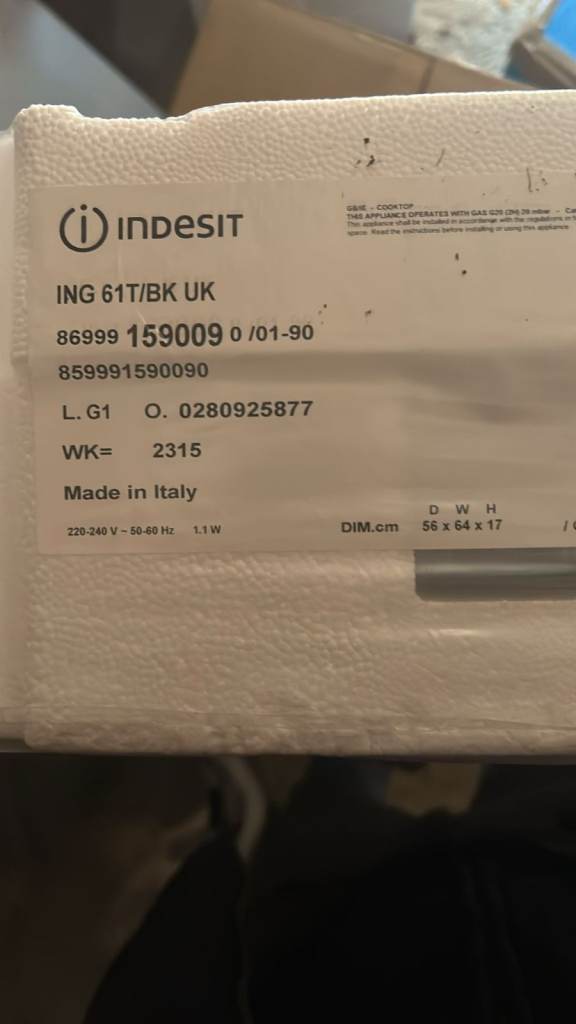 Brand New Kitchen Appliances – Hotpoint Double Oven, Indesit Gas Hob & Zanussi Cooker Hood