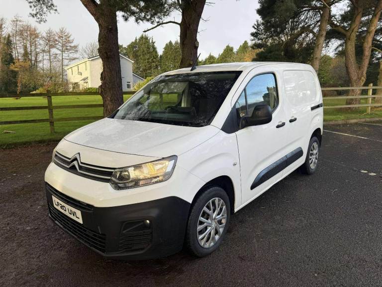 image for 2020 citroen berlingo no vat full service history 2keys 