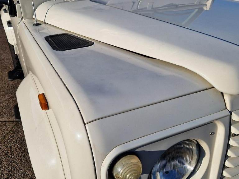 1990 Land Rover Defender 110 3.5 County Station Wagon Petrol Manual (134 bhp) V8 3500cc SUV Petro...