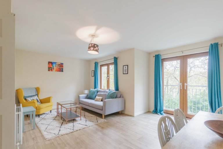 Desirable, 2 bedroom, modern built apartment with en suite access in Dalry – available soon