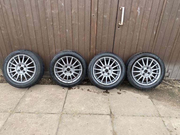 Set of 4 Grey Alloy Wheels and tyres