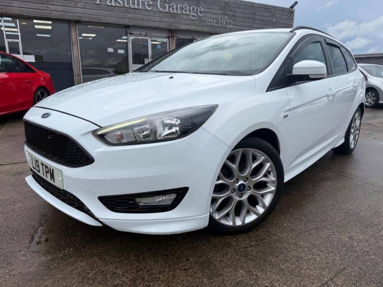 2017 Ford Focus 1.5 TDCi EcoBoost ST-Line Euro 6 (s/s) 5dr ESTATE Diesel Manual