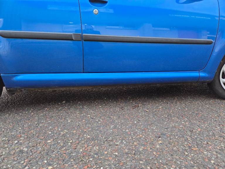 Peugeot, 107, Hatchback, 2011, Manual, 998 (cc), 5 doors