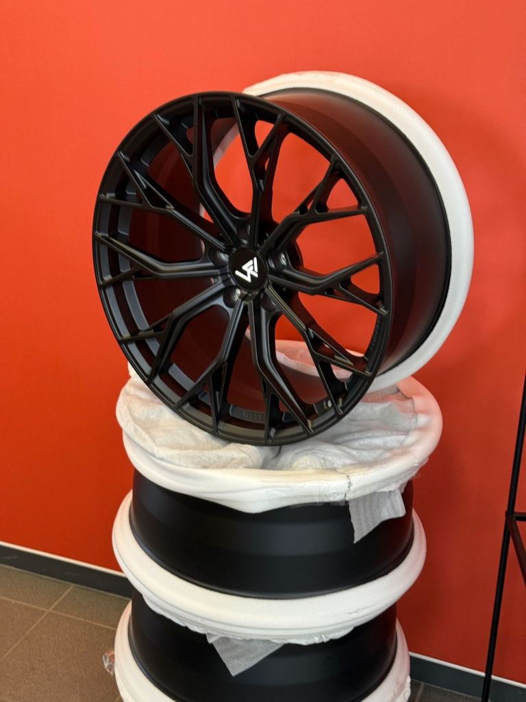 VW Transporter T5 T6 van alloy wheels x 4 Brand new