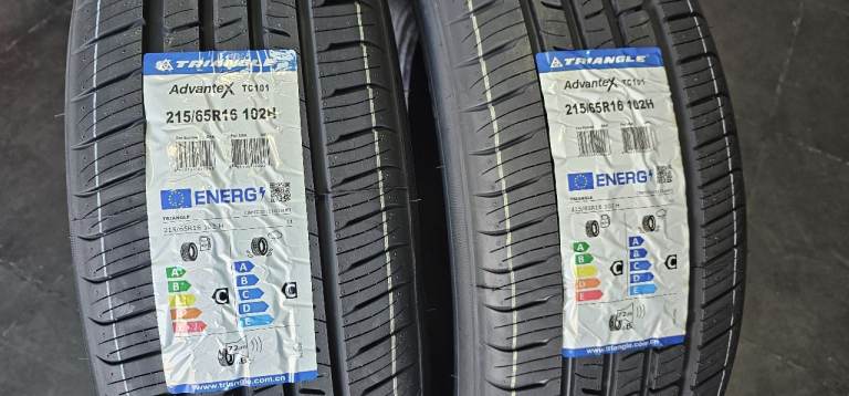 215 65 16   2 x tyres NEW!! Triangle Advante X All Seasons