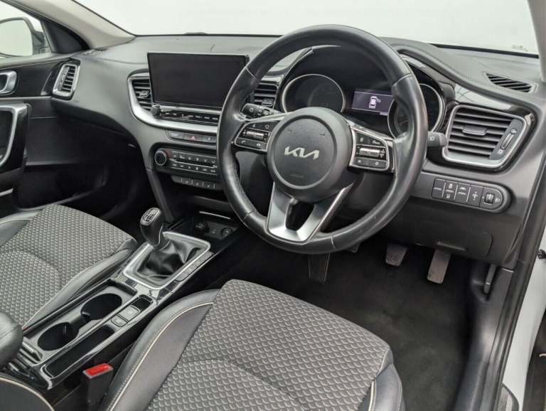 2022 Kia XCeed 1.5 T-GDi 3 SUV 5dr Petrol Manual Euro 6 (s/s) (158 bhp) - SAT NAV + PRIVAC HATCHB...