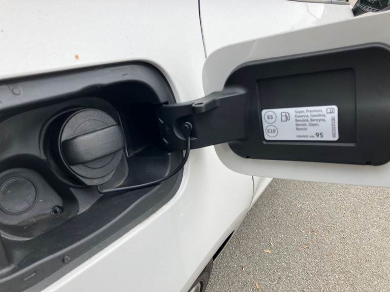 2025 SEAT Leon 1.0 eTSI FR 5dr DSG Hatchback PETROL Automatic