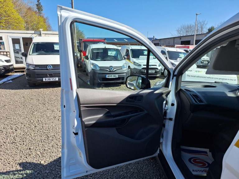 FORD TRANSIT CONNECT 1.5 220 EcoBlue White Manual Diesel 2019