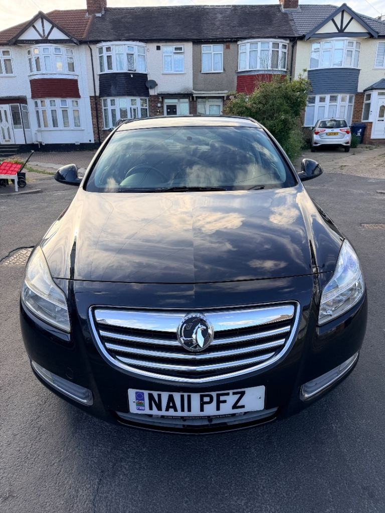 Vauxhall, INSIGNIA, Hatchback, 2011, Manual, 1796 (cc), 5 doors