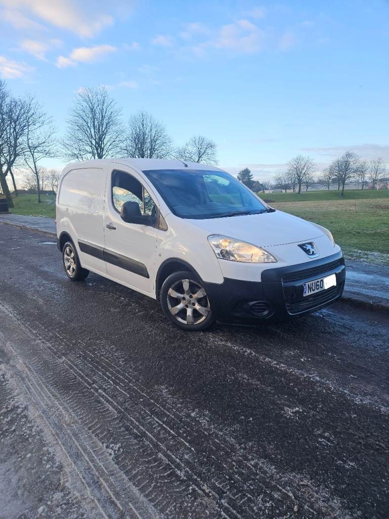 2010 / Peugeot partner 1.6 hdi professional sim combo berlingo caddy connect