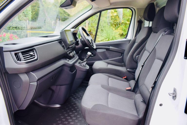 2023 Renault Trafic 2.0 dCi Blue SL30 Business+ L1 H1 Euro 6 (s/s) 5dr PANEL VAN Diesel Manual