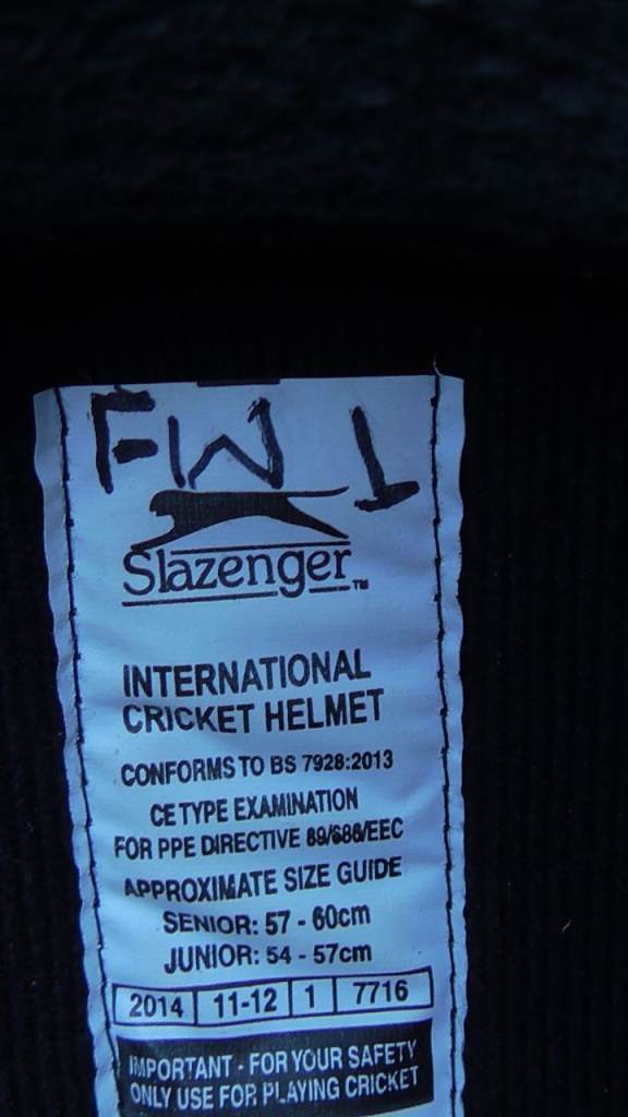 Cricket Helmet Slazenger Junior size Excellent Condition £10 Downend BS16