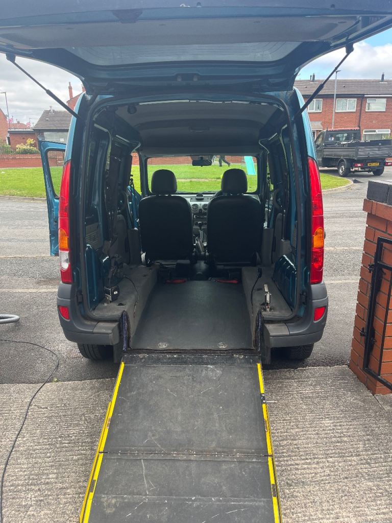 Renault kangoo WAV disabled Ramp 