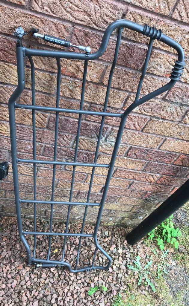 Volvo v70 Mk2 hydraulic dog/luggage grill