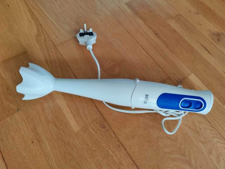 Braun Hand Blender – White and Blue, Good Condition