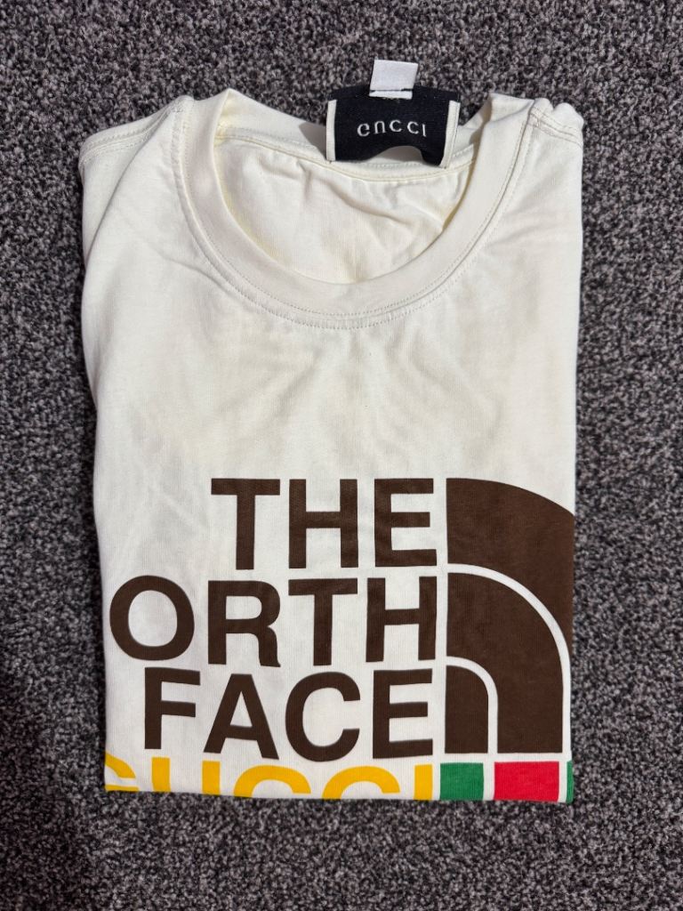 The North Face T-Shirt NEW
