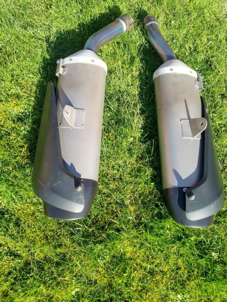 Yamaha R1 Exhaust Cans 2007