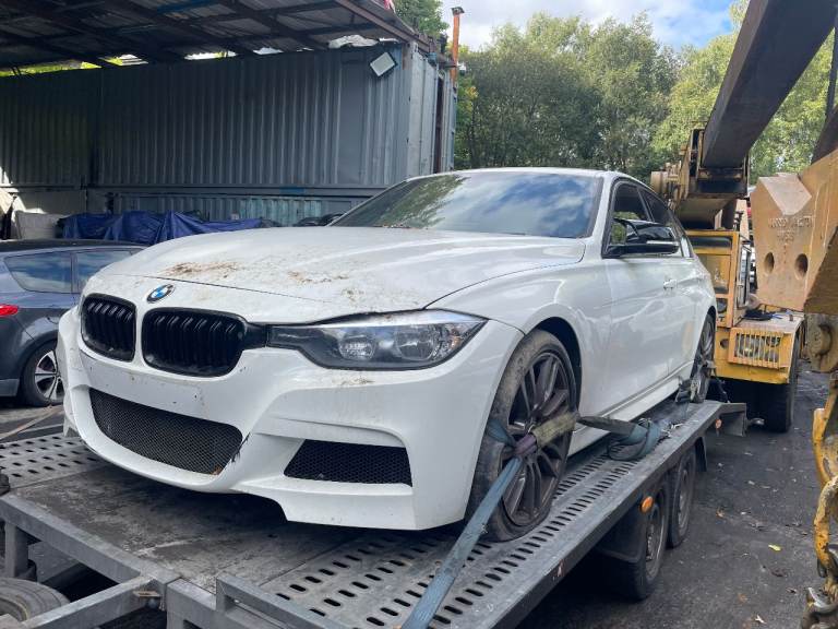 BMW 3 SERIES 2014 F30 320D MSPORT 2.0 DIESEL BREAKING FOR PARTS 