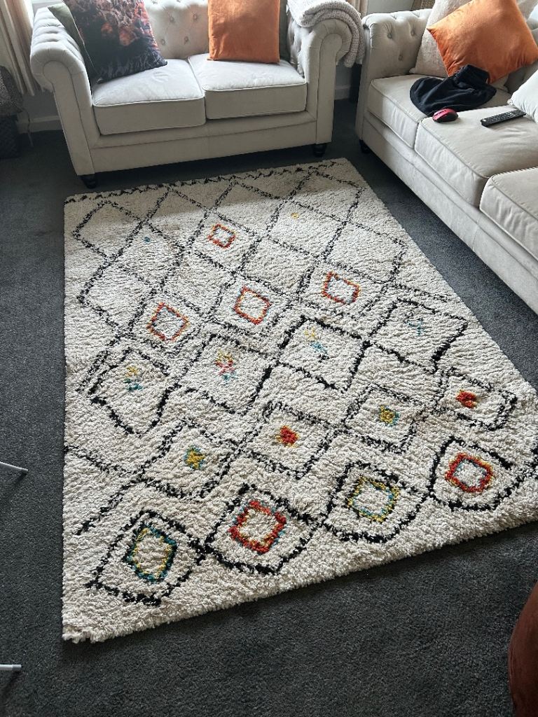 Cream/white Living Room Rug 