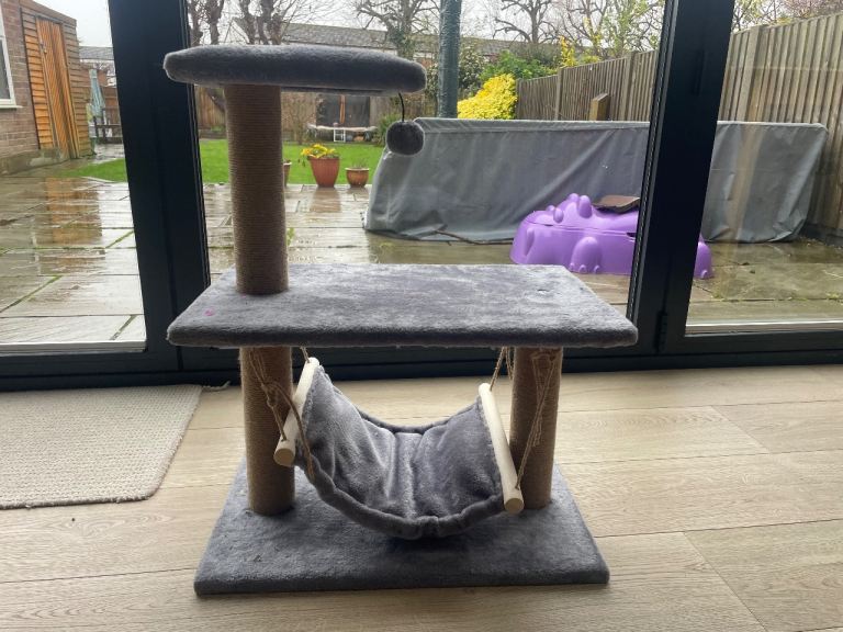Pets at Home Gizmo Hammock Cat Tower Grey