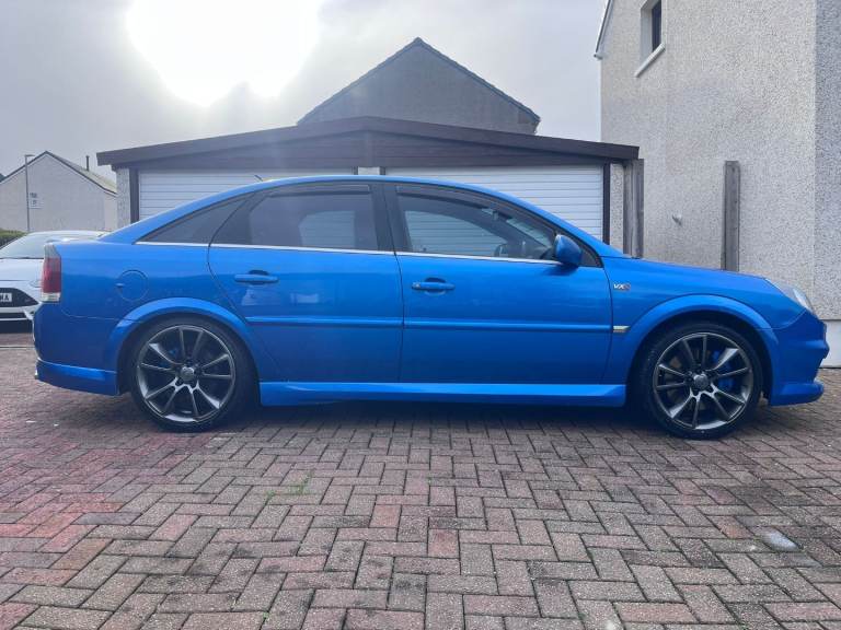 Vauxhall, VECTRA, Hatchback, 2005, Manual, 2792 (cc), 5 doors