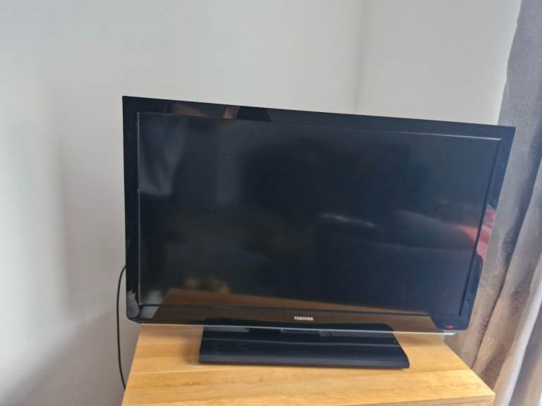 Toshiba TV 42" 