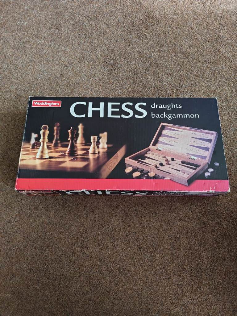 Waddingtons Chess, Draughts & Backgammon Set – Wooden Board, Good Condition