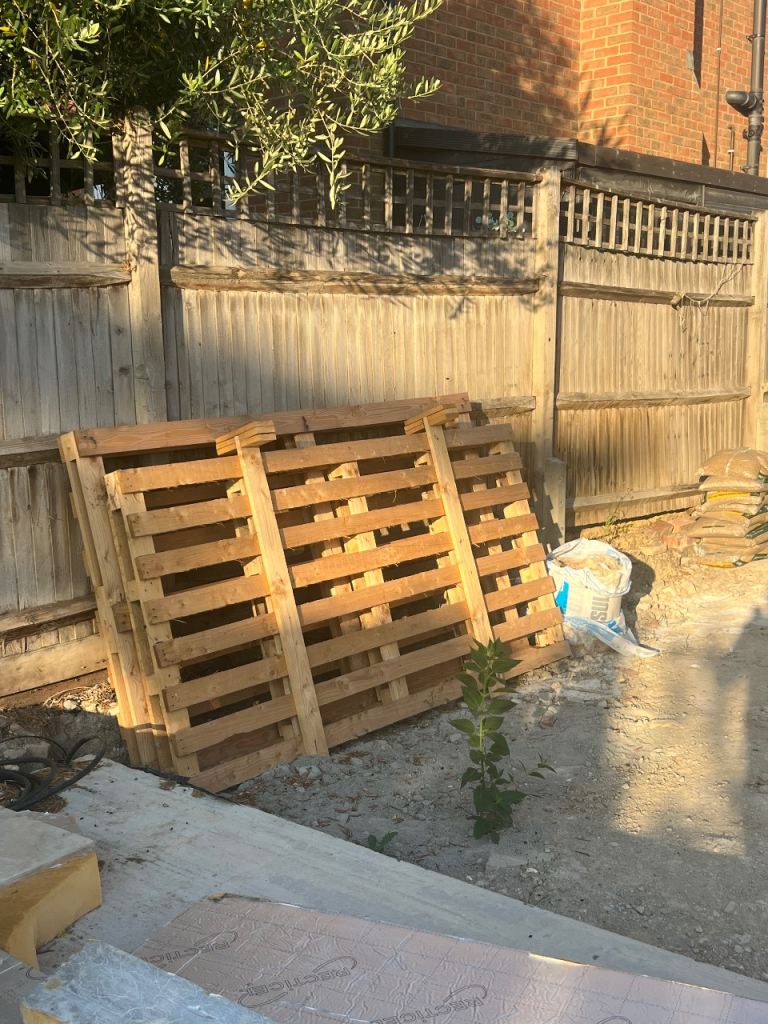 Wooden Pallets – Ready for Collection