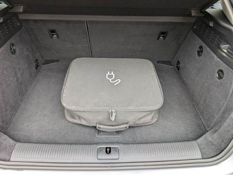 Audi A3 e-tron, Hatchback, 2015, Semi-Auto, 1395 (cc), 5 doors