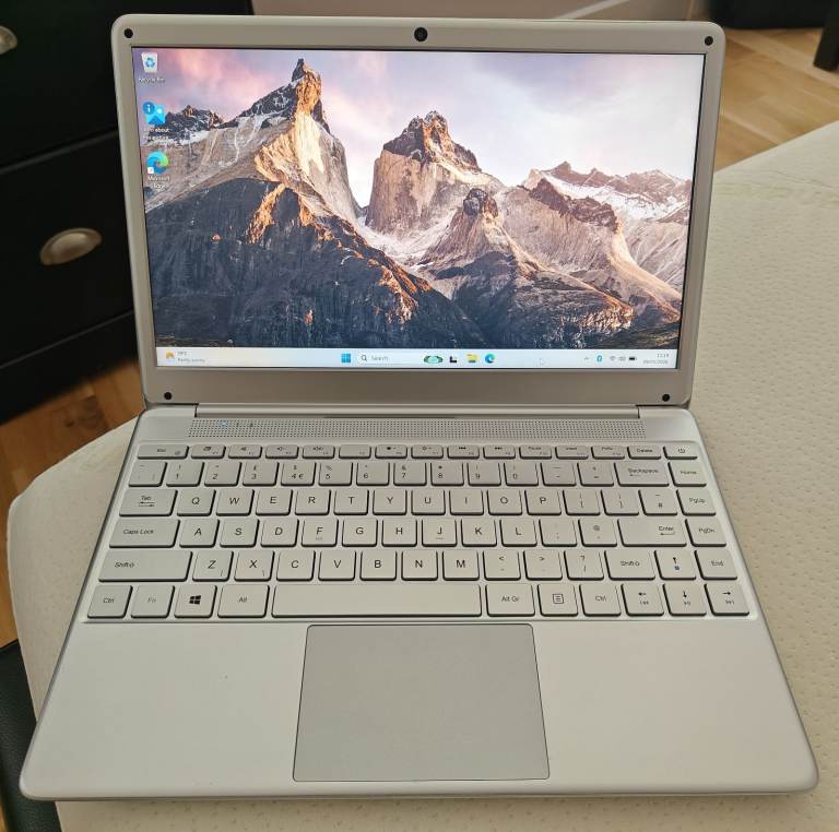Coda 3.4 Core i3-6157U 4GB 128GB SSD+500GB HDD 14.1 Inch FHD Windows 11 Laptop