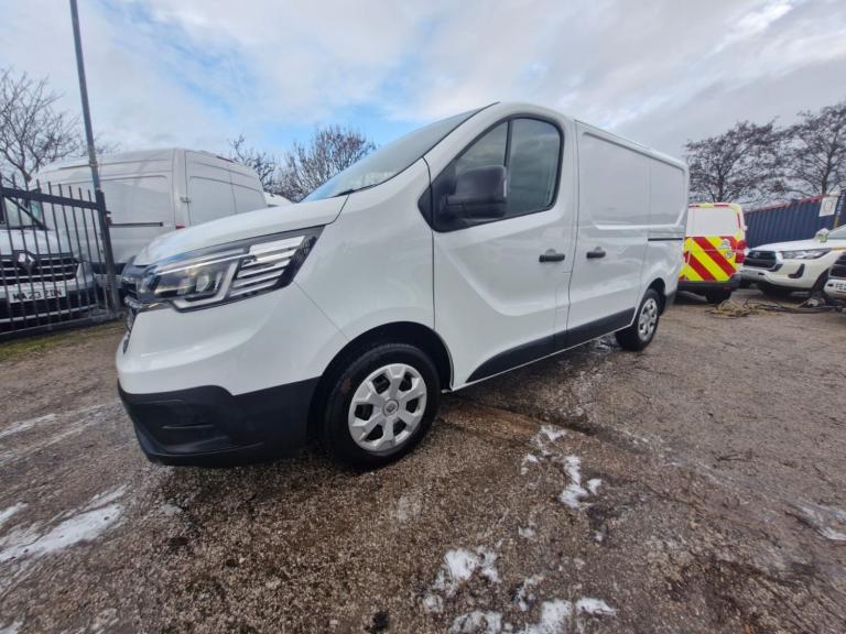 RENAULT TRAFIC 2.0 SL28 Blue dCi 130 Business+ Panel Van MY22 2023