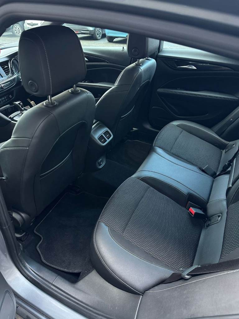Vauxhall Insignia 1.5T SRi VX-Line Nav 5dr