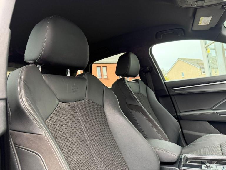 2019 Audi Q3 1.5 TFSI CoD 35 S line Euro 6 (s/s) 5dr ESTATE Petrol Manual