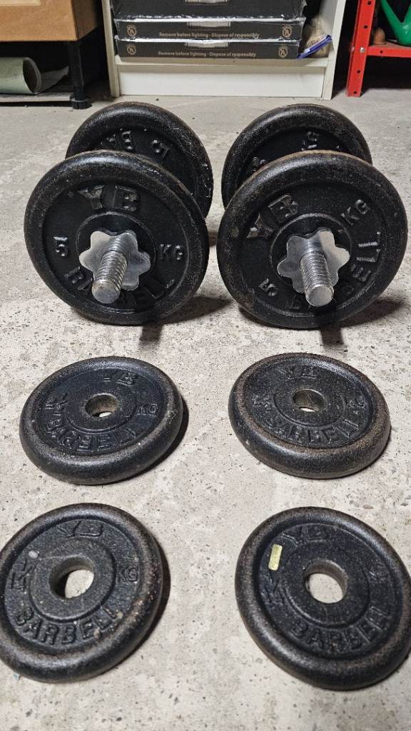 100kg Tri Grip Olympic Plates + 20kg Olympic bar with ROLLER CLIPS and dumbells with weights 