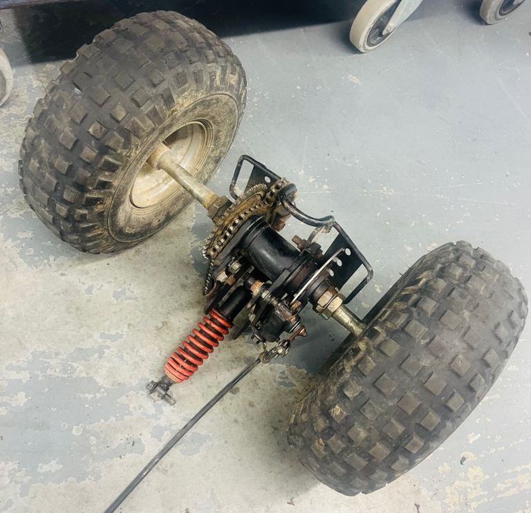 Apache Quad Rear Axel with wheels and tyres