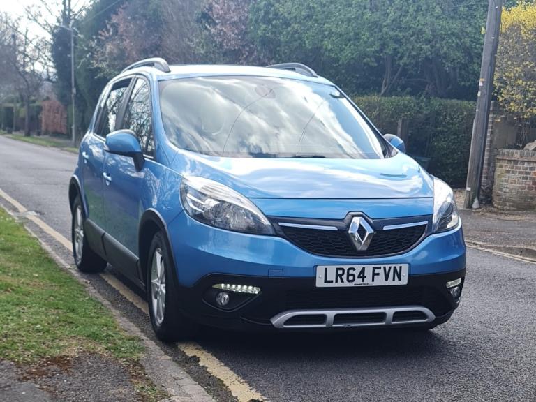 RENAULT SCENIC XMOD 1.6 dCi Dynamique TomTom Energy 5dr  Long MOT - Drives Super
